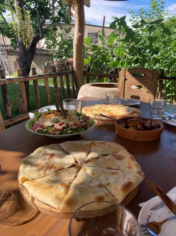 Boutique Hotel Talaveri In Telavi Esterno foto