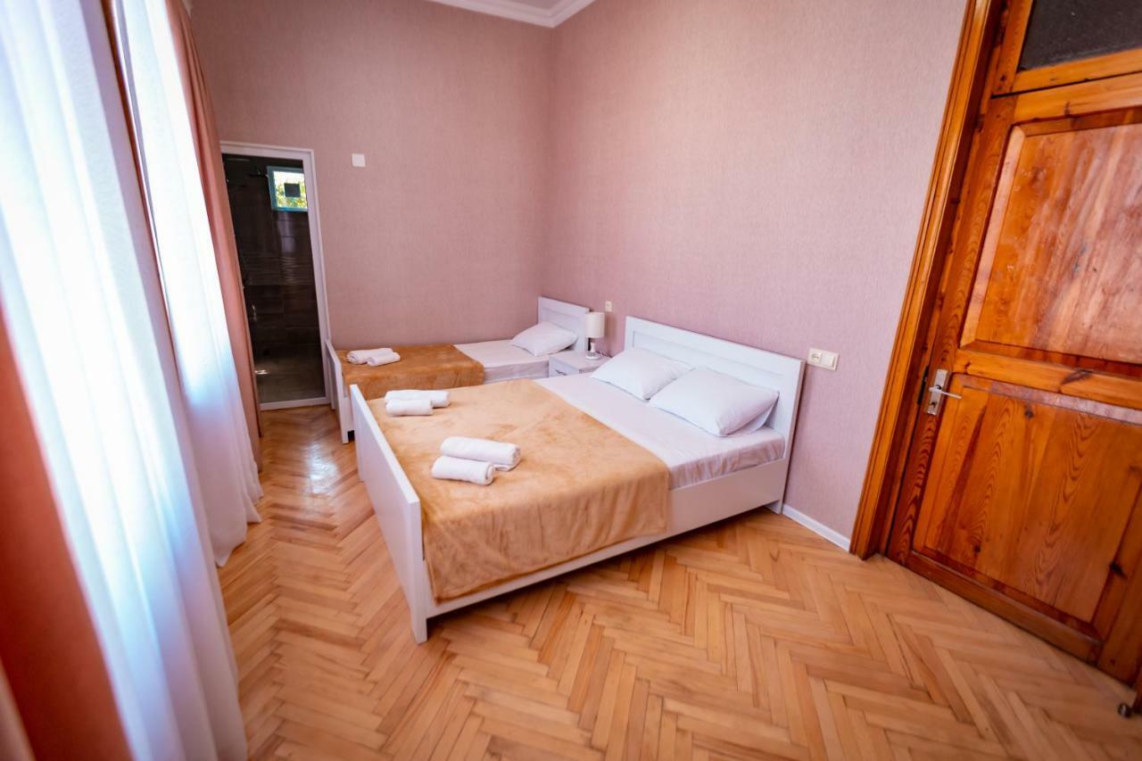 Boutique Hotel Talaveri In Telavi Esterno foto